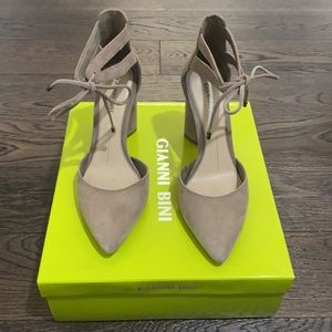 Gianni Bini Bealina New Taupe Heels Size 8